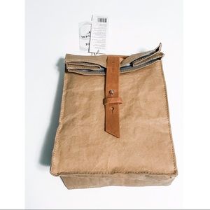 NWT INSULATED LUNCH BAG Out of the Woods